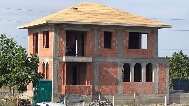 Construim case la rosu, case la cheie, case pe structura din lemn