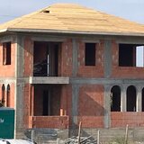 Construim case la rosu, case la cheie, case pe structura din lemn